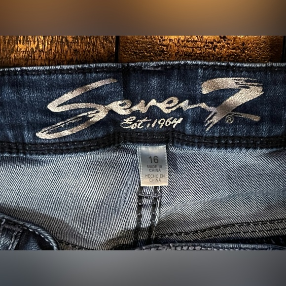 Seven7 Mid Rise Micro Boot Jeans - Picture 3 of 5